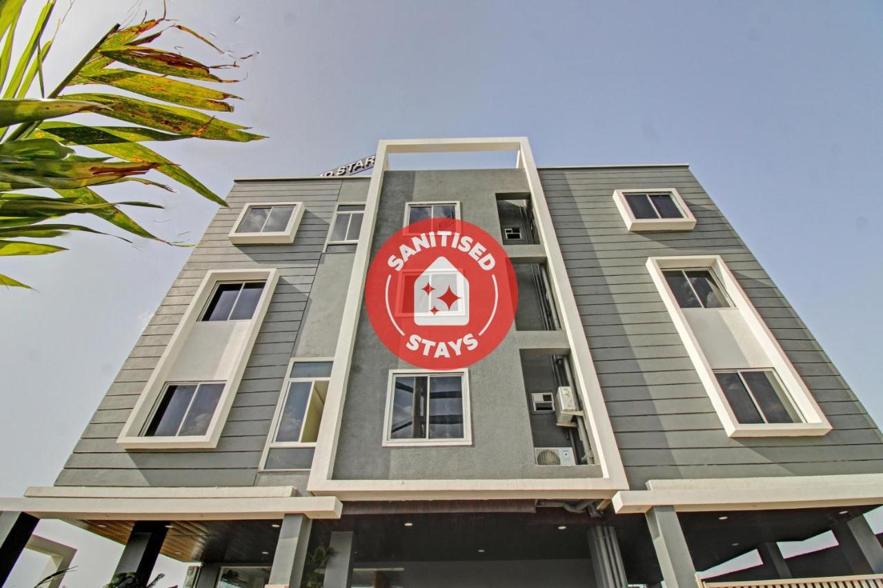 Townhouse Md Star Hotel Нагпур Екстериор снимка