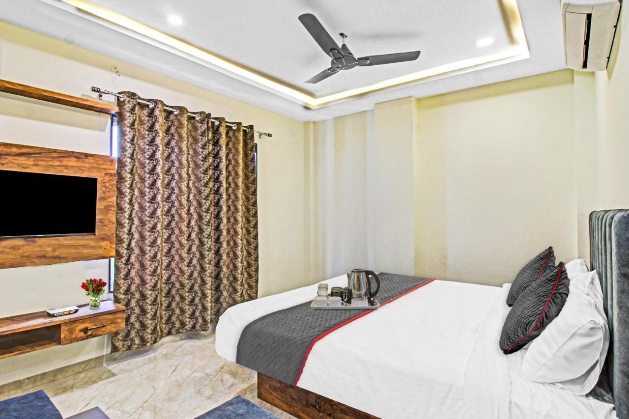 Townhouse Md Star Hotel Нагпур Екстериор снимка